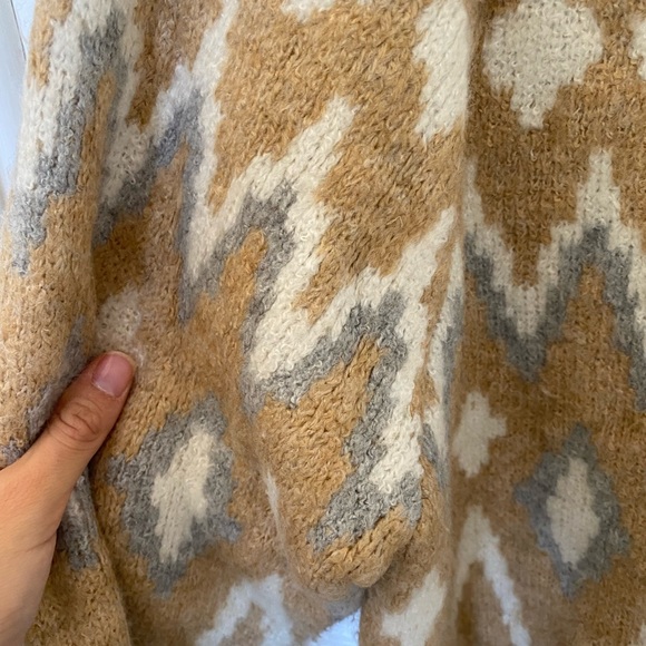 Sweater - Picture 3 of 3